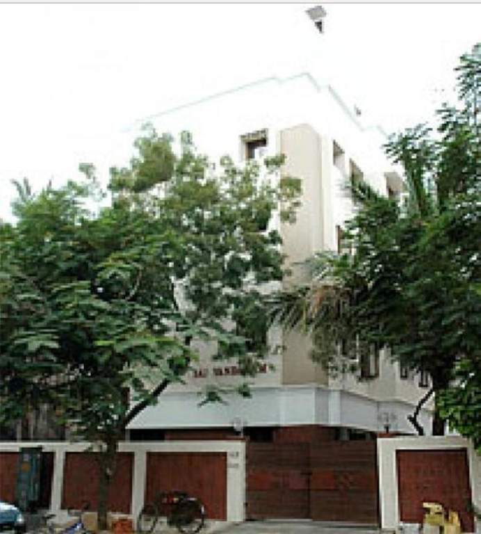 Elegant Sai Vandanam