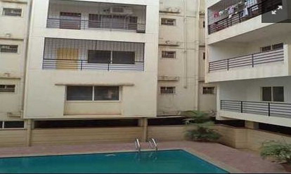 Flora Lakeview Apartments