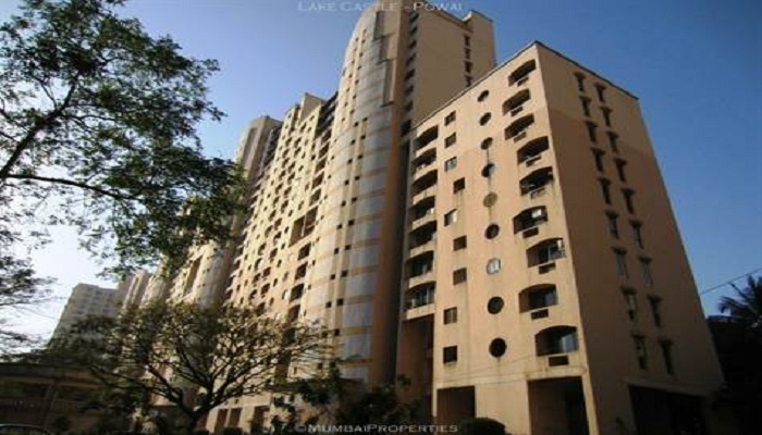 Hiranandani Gardens Lake Castle