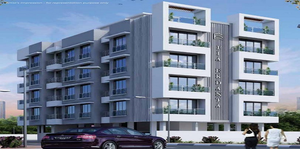 Mystique Fia Ekdanta