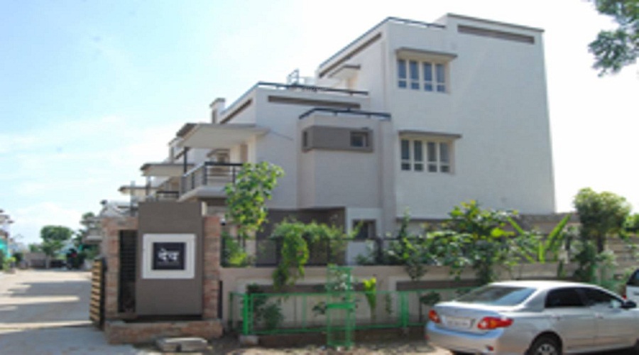 V Square Dev Bunglows