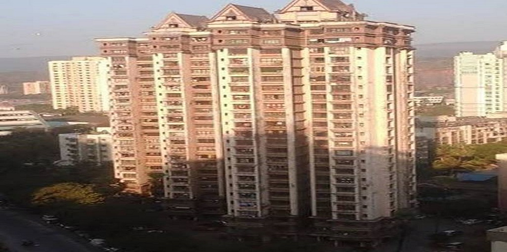 Lokhandwala Riviera Tower