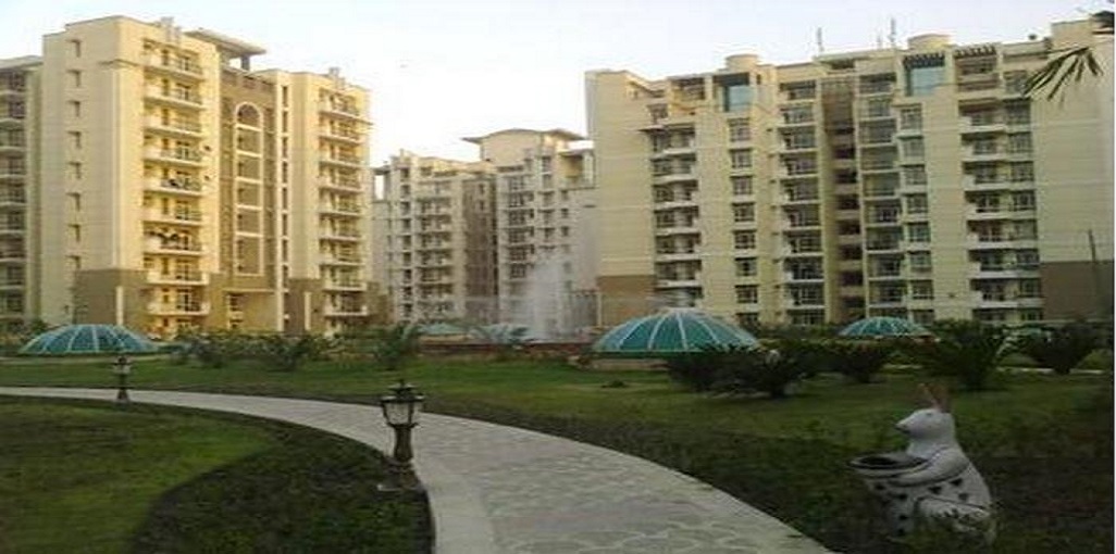 Omaxe Putting Greens