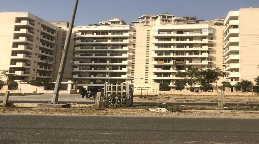 Landmark Kunjeans Height