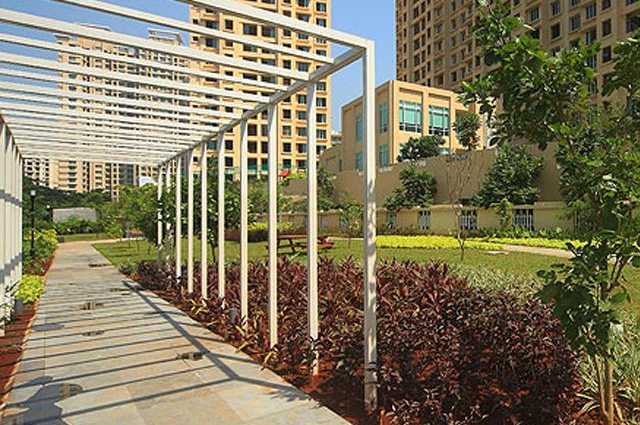 Rustomjee La Familia Thane