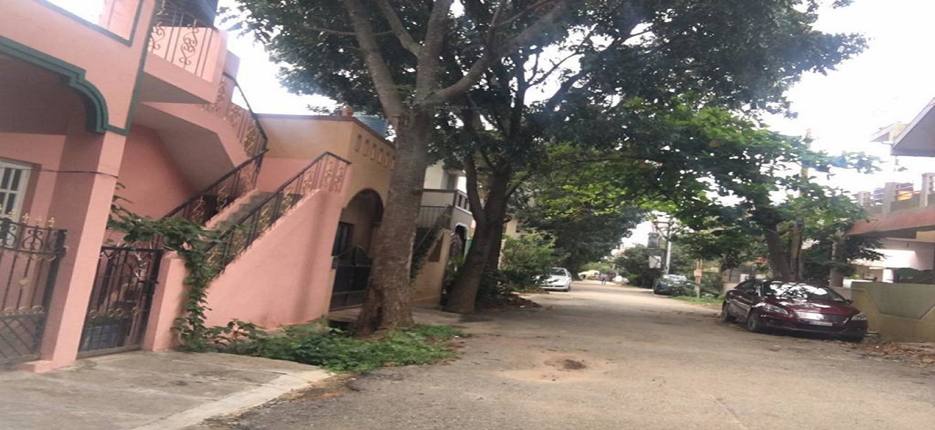 Neeraj Balaji Layout