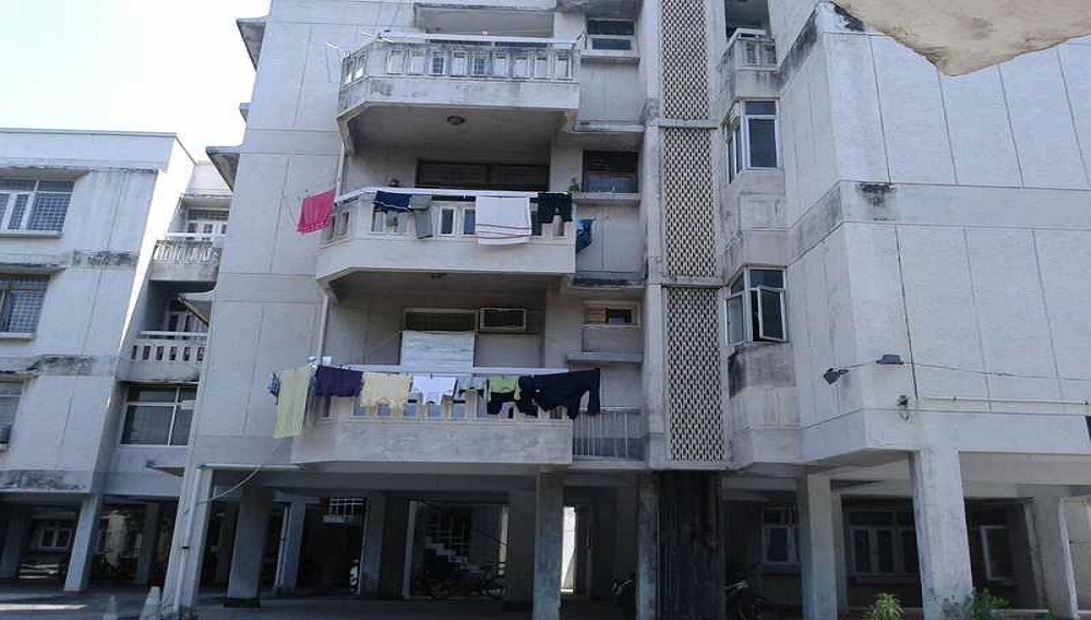 Era Landmarks Oakwood Court