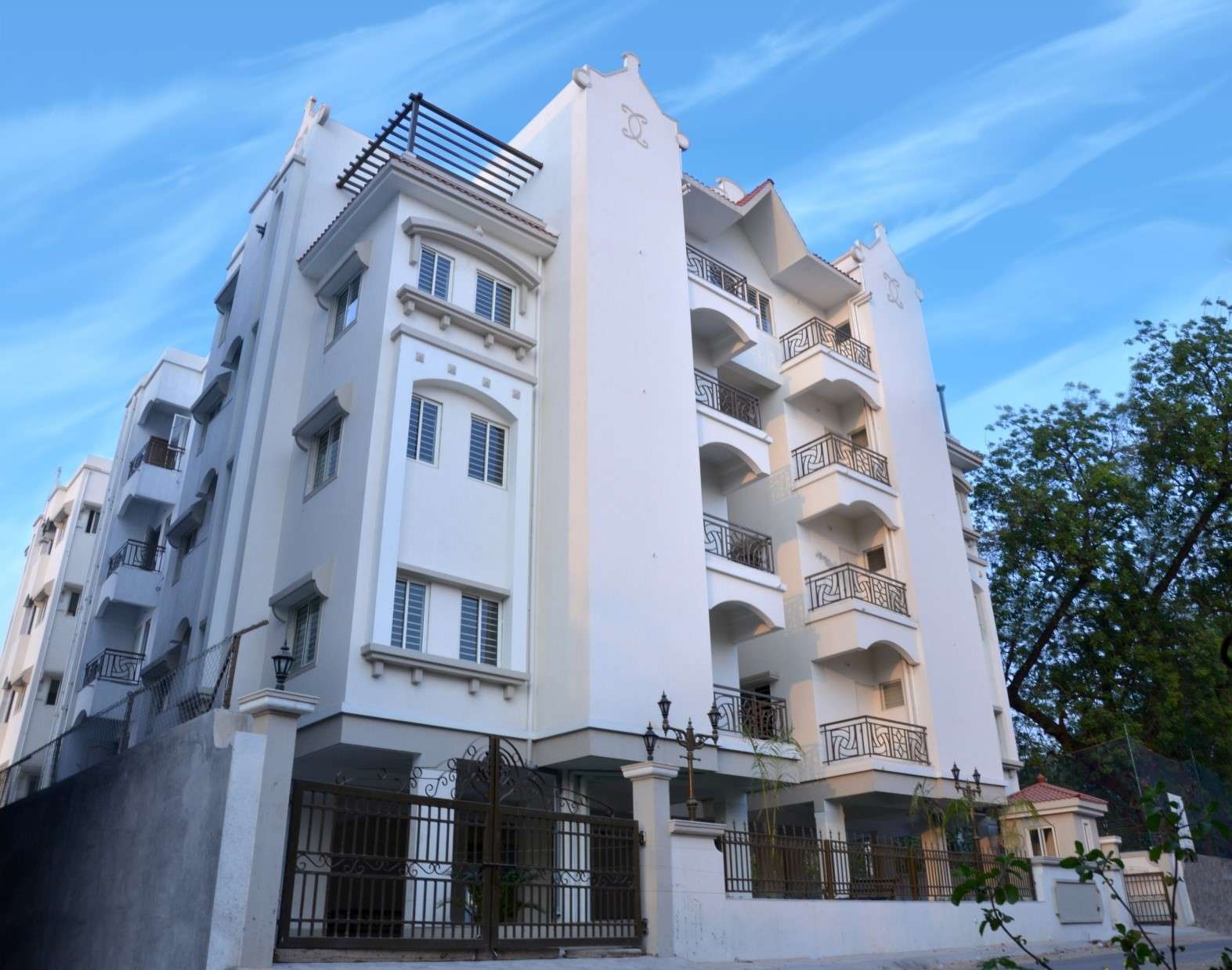 Aakashdeep Grishma Regence 