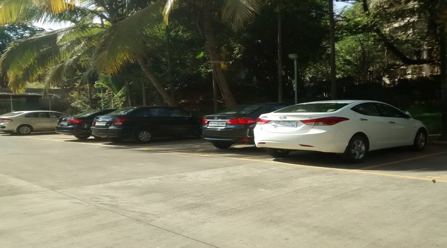 Hiranandani Acacia