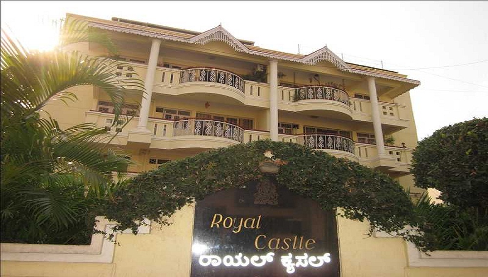 Royal Castle Apartments