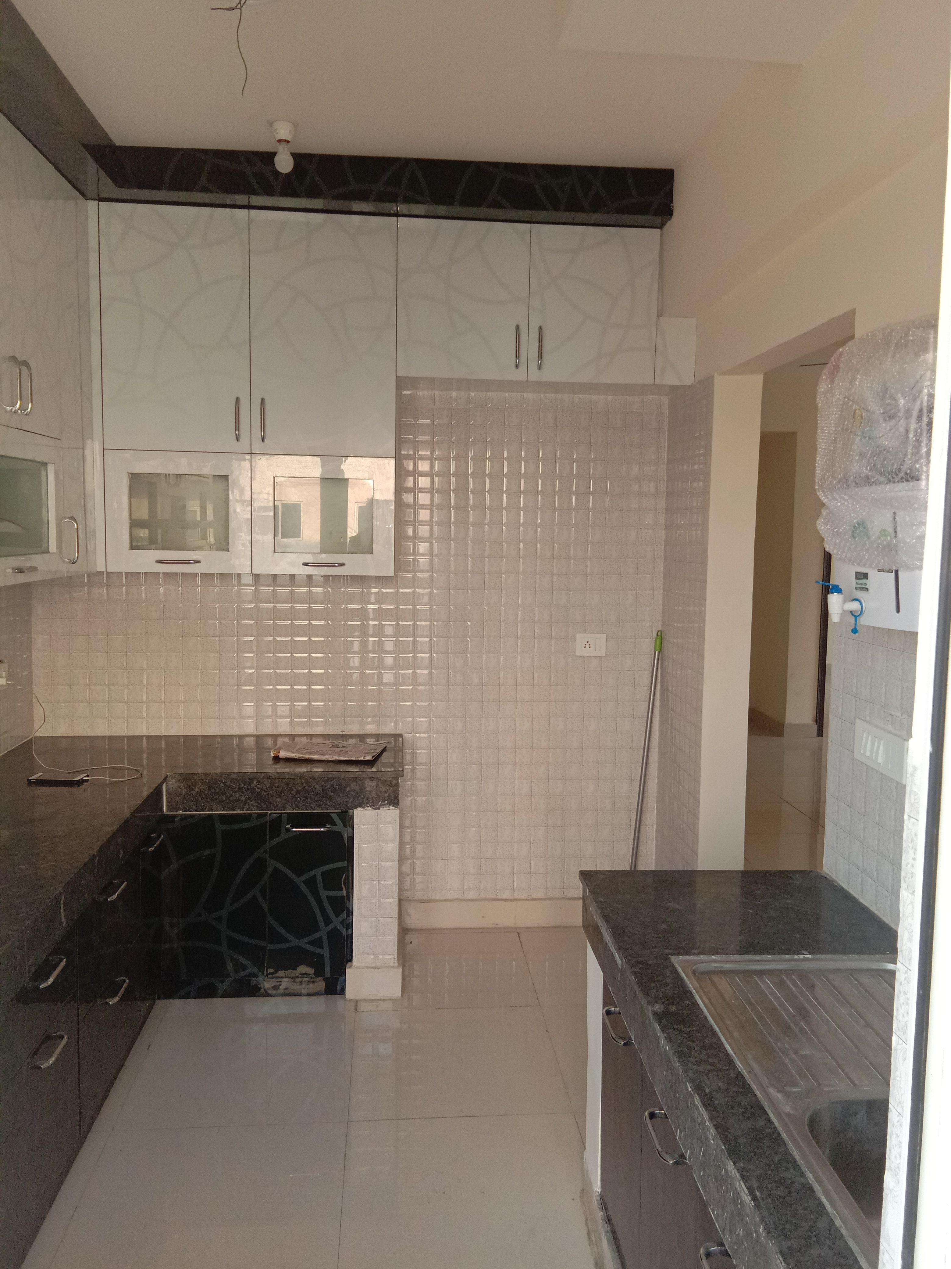 Galaxy North Avenue One