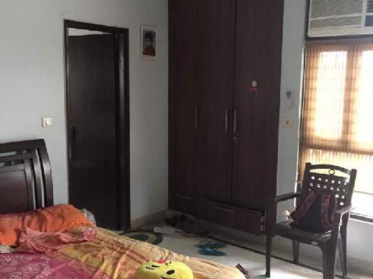 Antriksh Greens Apartment