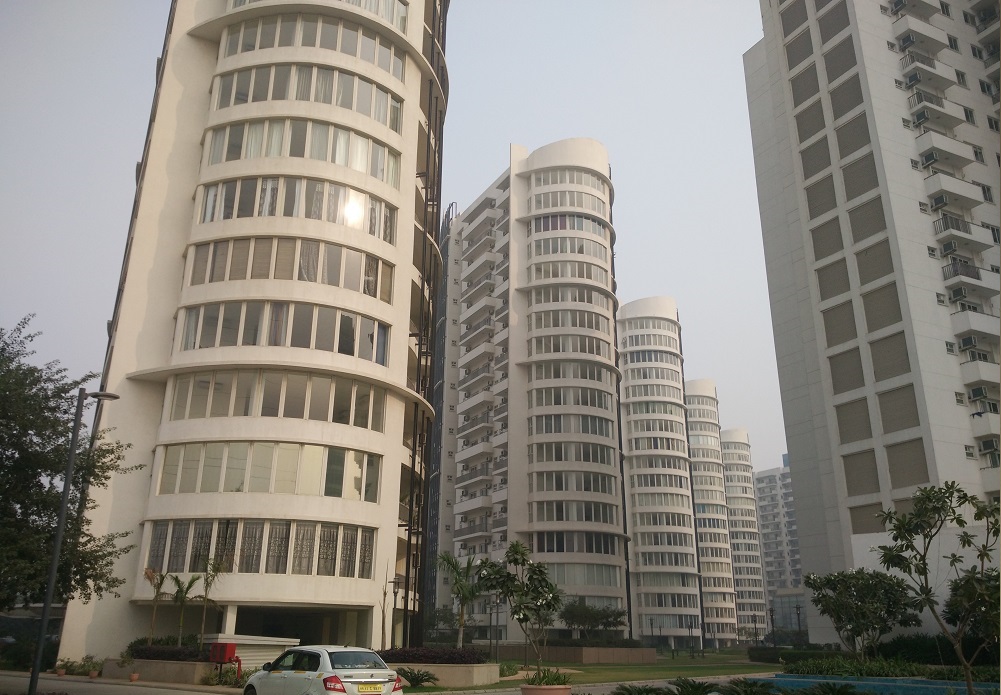 Emaar MGF Palm Studio