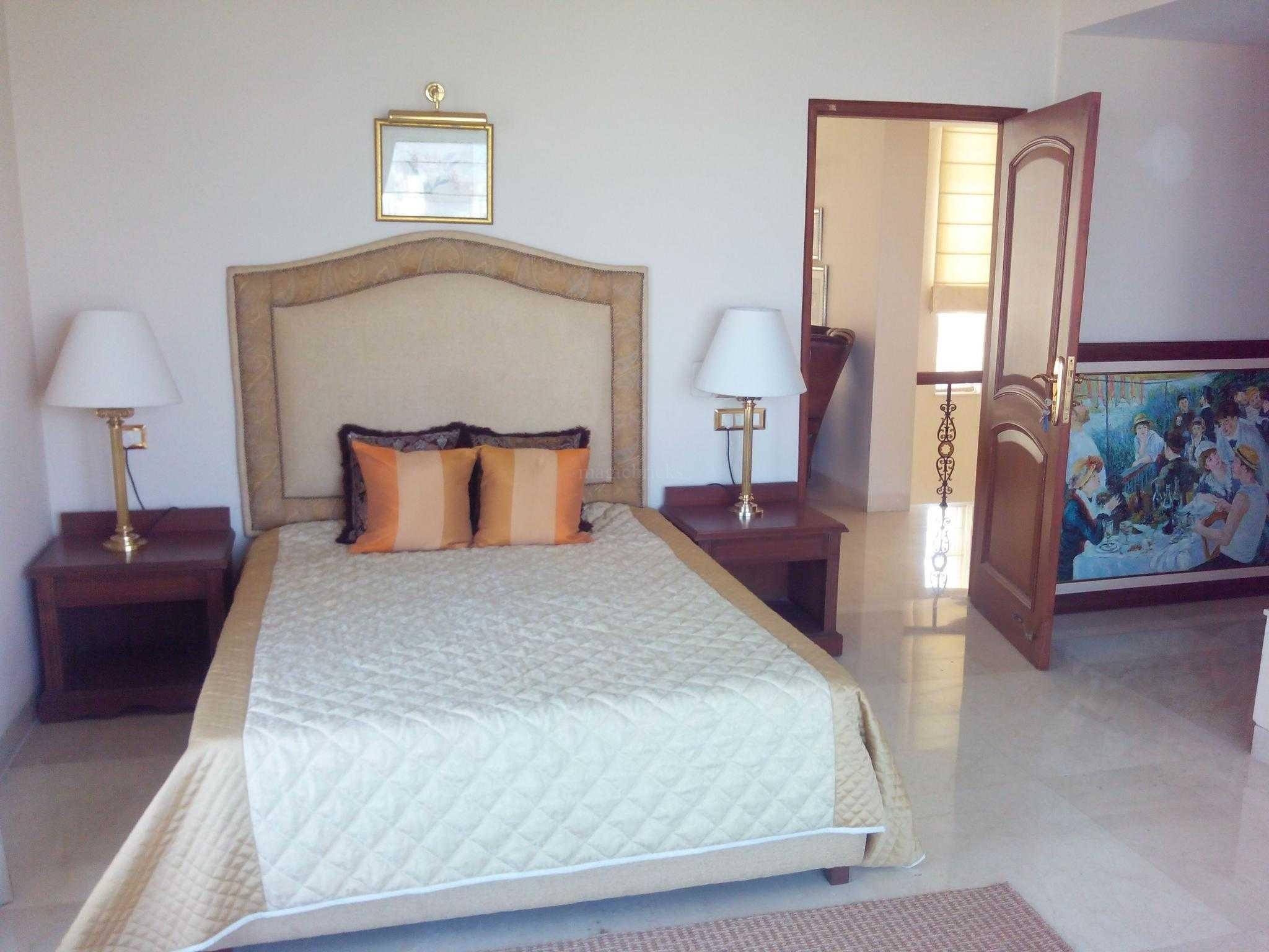 Ansal Esencia Alba Sovereign Floors