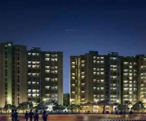 4 BHK  1530 Sqft Apartment for sale in  Bundela Gulmohar Enclave in Tilak Nagar
