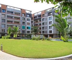 3 BHK  2160 Sqft Apartment for sale in  Sangath Platina in Motera