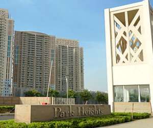 3 BHK  2282 Sqft Apartment for sale in  DLF Park Heights in Sector 54