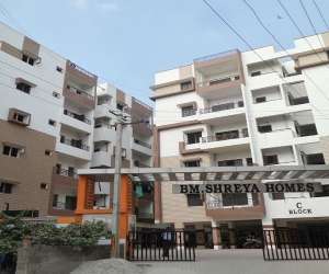 3 BHK  1400 Sqft Apartment for sale in  Shreya Elegance in Manikonda